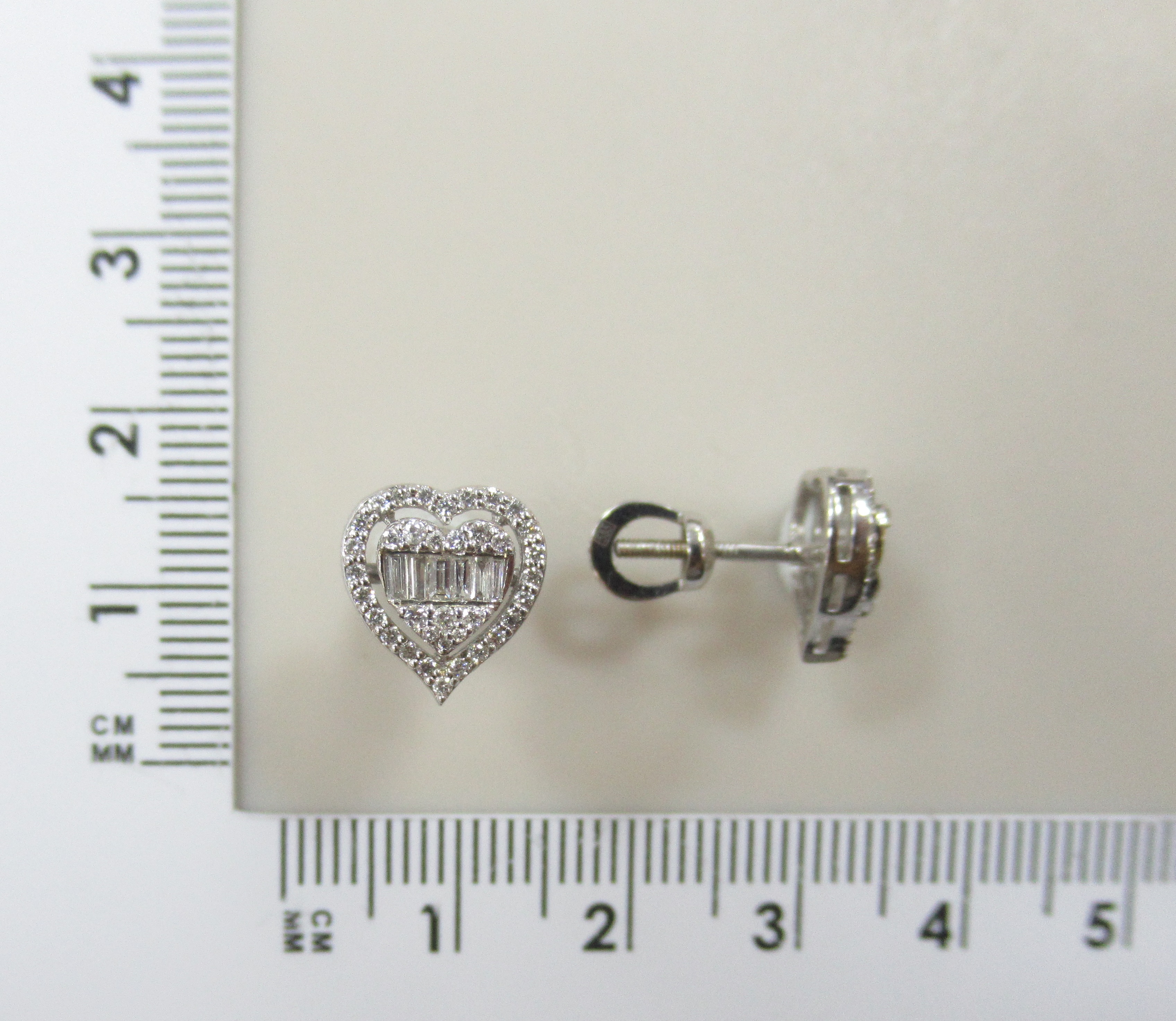 10511-001312 Серьги (Au 585)